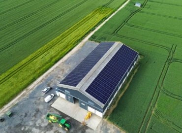 Centrale photovoltaïque pour un bâtiment agricole réalisée par SUNELIS